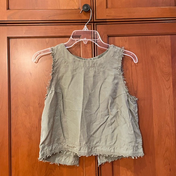 NWOT Cloth and Stone Olive Frayed Tank with Back Detail | Anthropologie Top XS - Picture 5 of 8